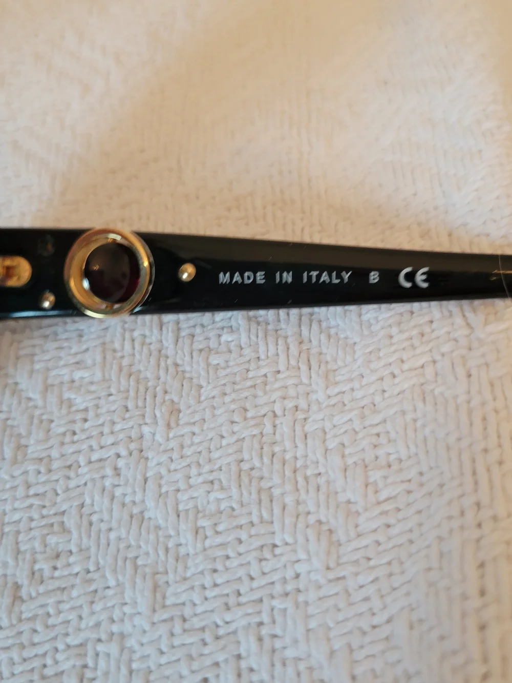 Chanel Black Oversized Women's Sunglasses - Picture 7 of 9